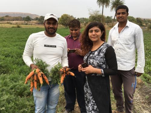 Meghavi Prashnani and farmers