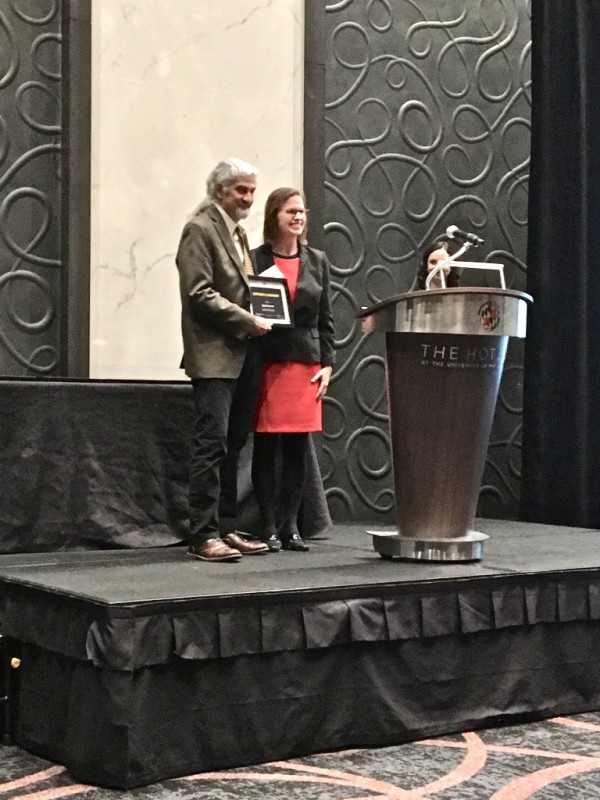 Ralph Dubayah accepting award